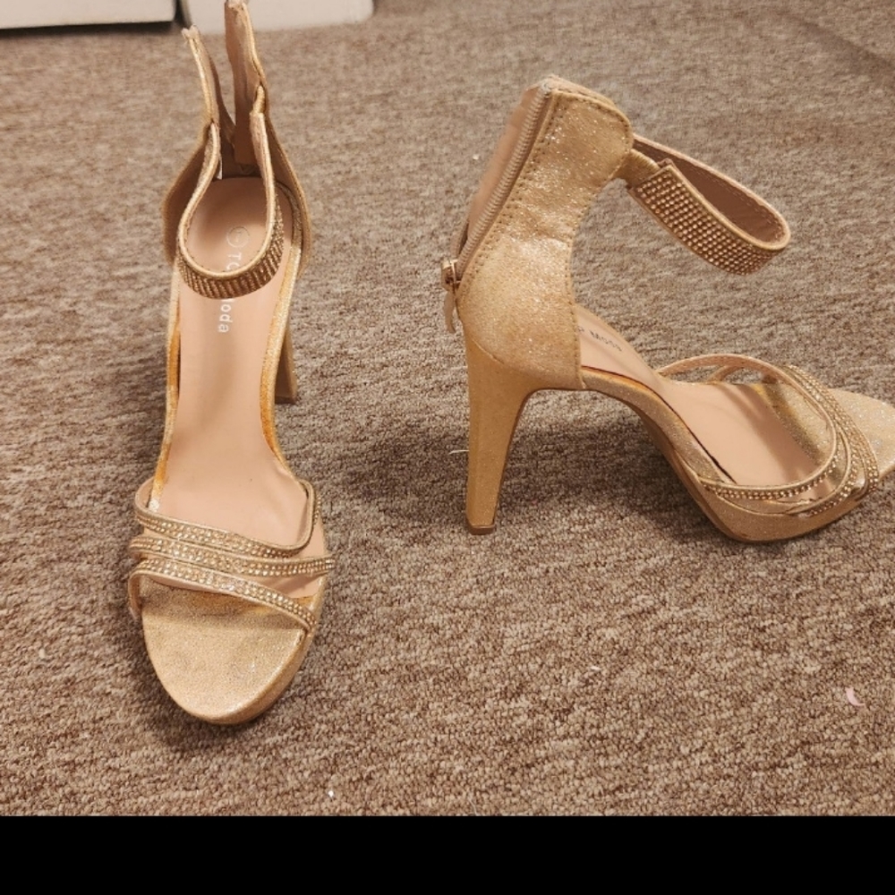 Dress heels